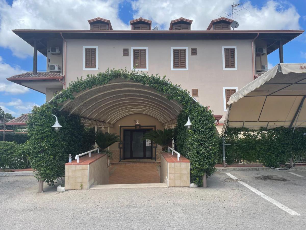 Ninfa Hotel